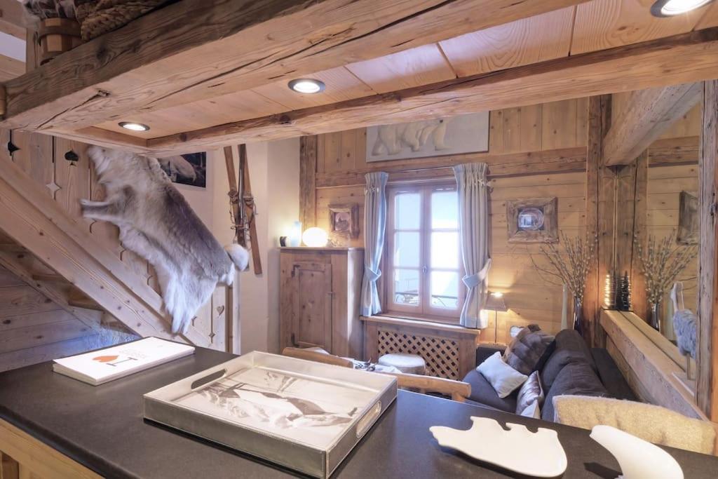 Duplex Chaleureux Au Coeur De Megeve 2 P Apartment Luaran gambar