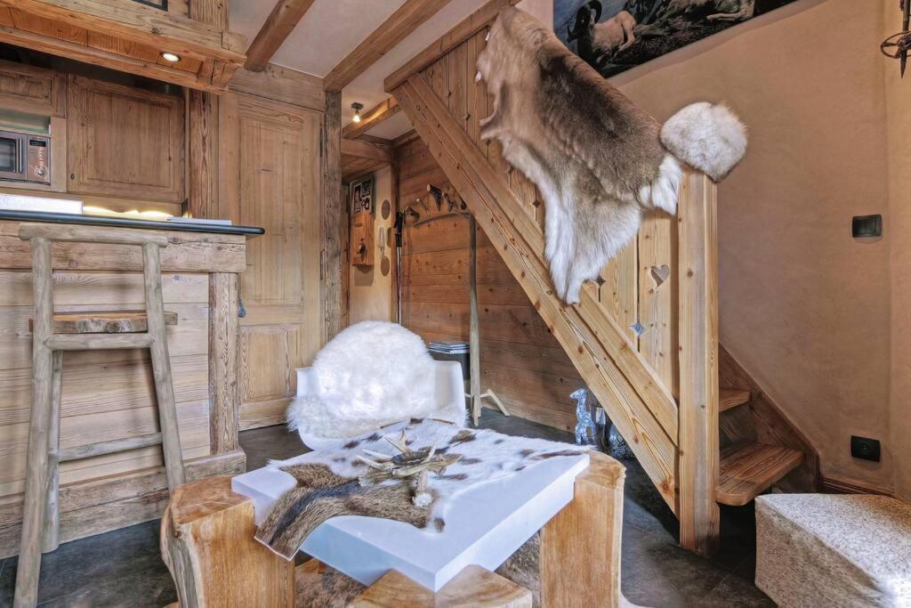 Duplex Chaleureux Au Coeur De Megeve 2 P Apartment Luaran gambar